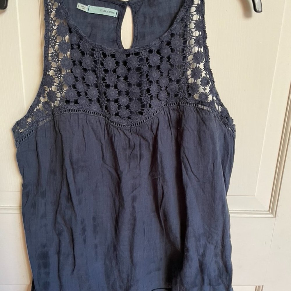 Sleeveless Lacy Top